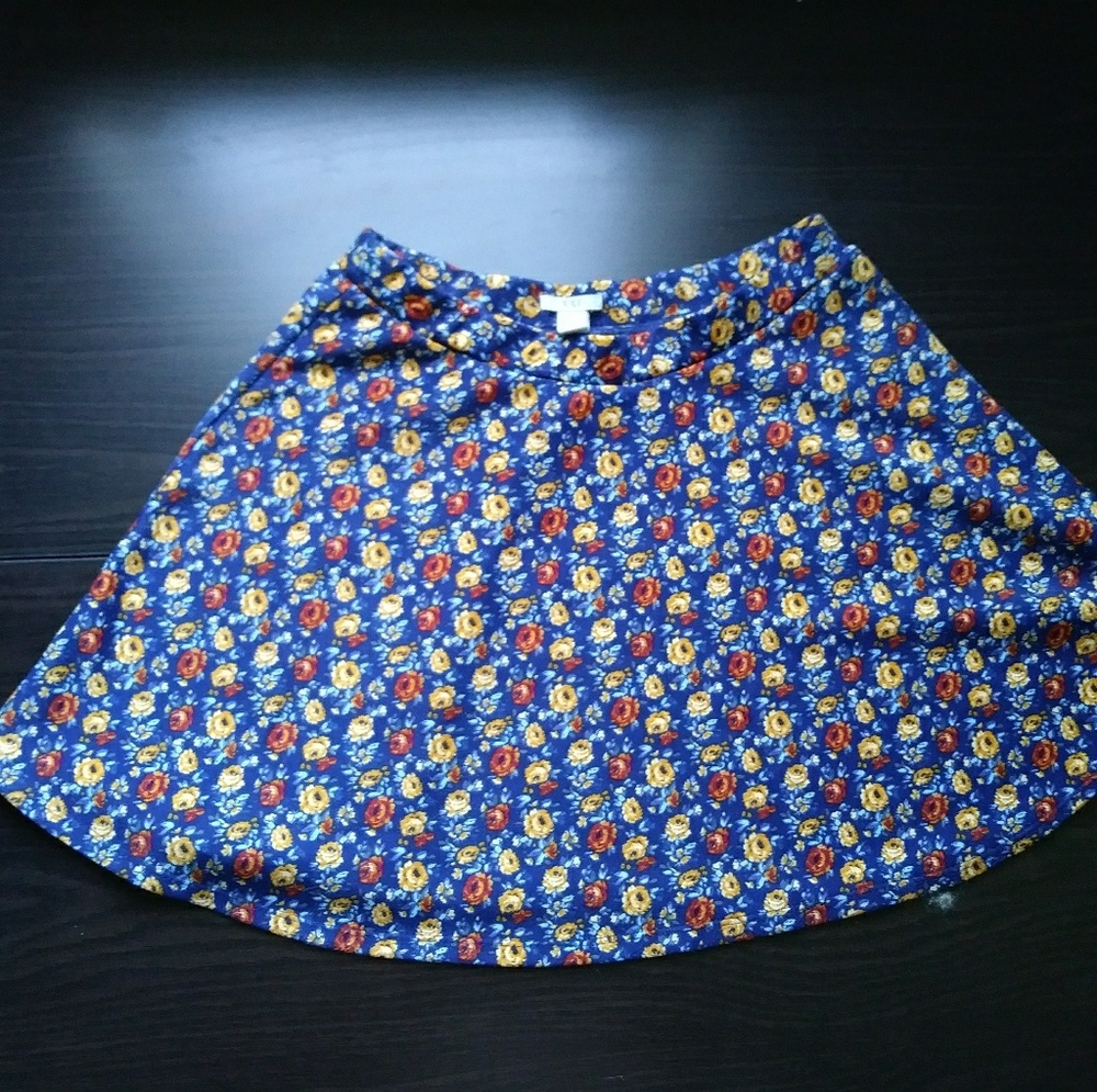 Forever21 navy floral skater skirt